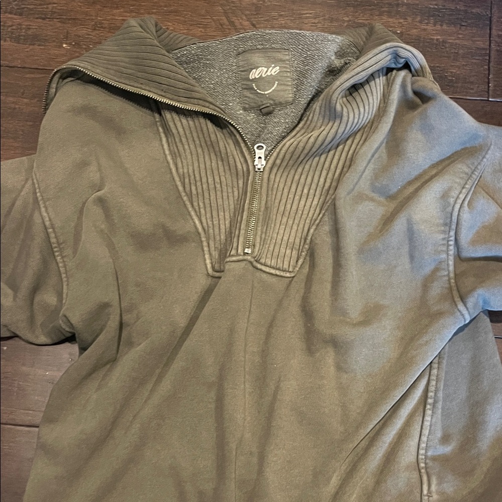 Aerie women’s Olive Sweater